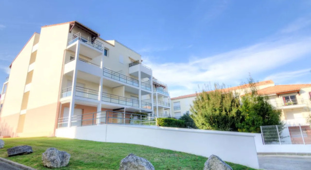 Les Jardins de lOcéan 20476, Rezerwuj Hotel Hotele w Côte de Beauté z basenem, Basen