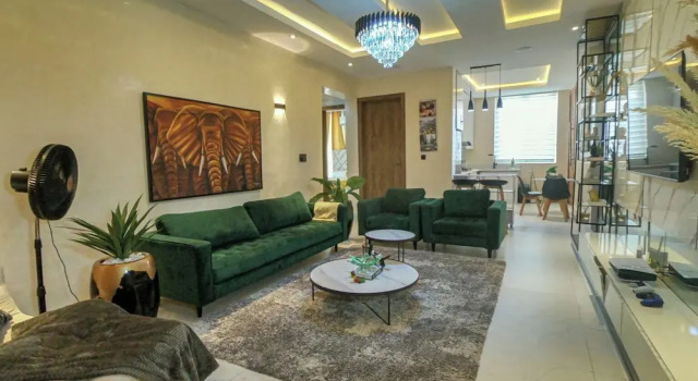 Four Crowns Serviced Apartment, Đặt Căn hộ Osogbo 