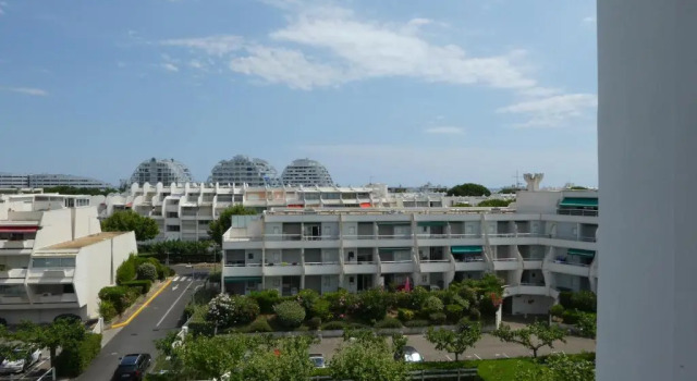 P2 Couchant 2 étoiles La Grande Motte 5 min Plage-Parking privatif, Rezerwuj Hotel Hotele w Camargue z parkingiem, Parking