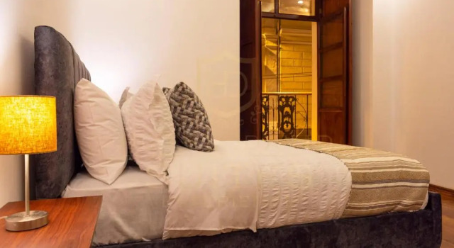 Полулюкс Suites Experience by Hotel David