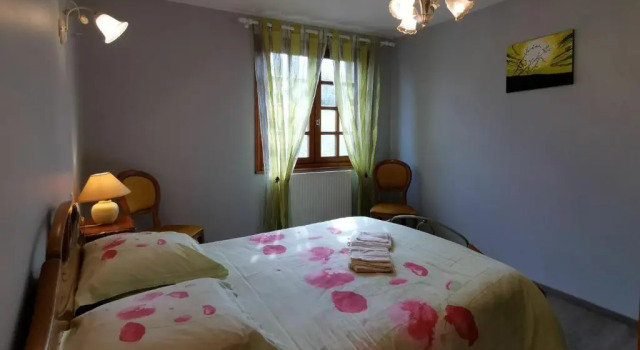 Maison familiale au cœur de la Haute-Loire - Randos et découverte du Puy-en-Velay - FR-1-582-322, Prenota Hotel Hotel a Alvernia con parcheggio, Parcheggio