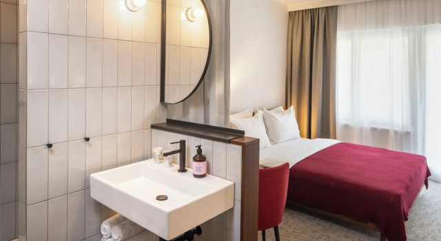 Двухместный номер Standard с балконом magdas HOTEL Vienna City - First Social Business HOTEL in Austria