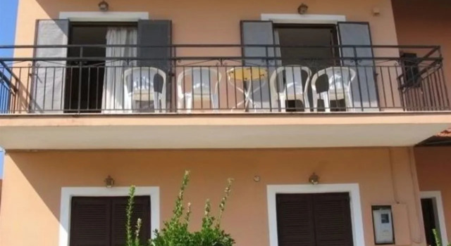Kostas Apartments