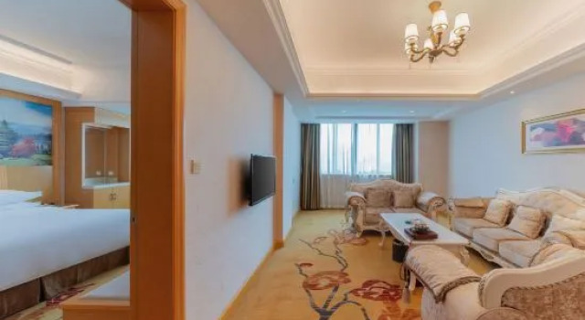 Люкс Deluxe c 1 комнатой Vienna Hotel Guangdong Qingyuan Xincheng Beijiang