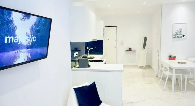 Chill Minimal Apt in Athens