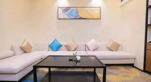 Люкс Wutong Hotel (Yingbin Road, Wanda Plaza, Huiji, Zhengzhou)