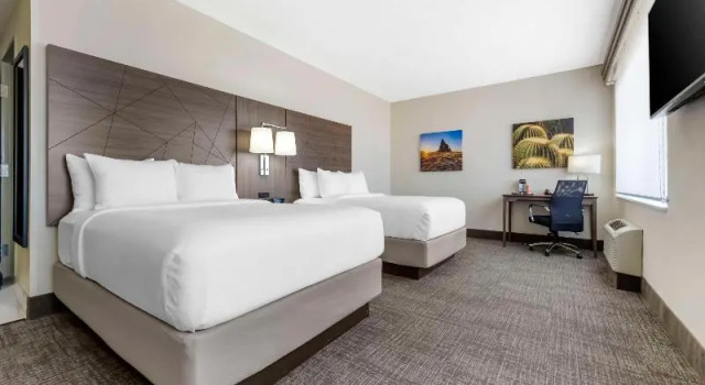 Люкс Comfort Inn Portales