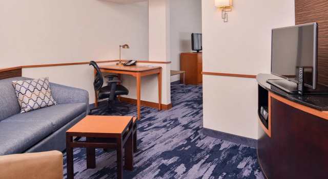 Четырёхместная студия Fairfield Inn & Suites Raleigh-Durham Airport/Brier Creek
