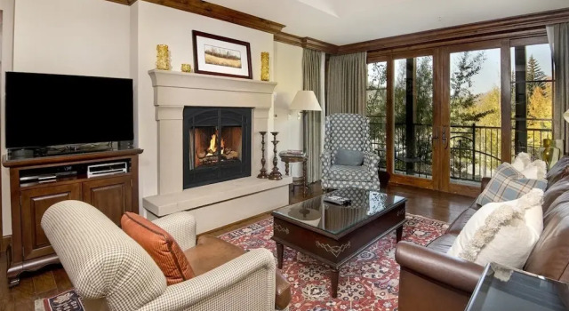 Luxury 2 Bedroom Residence in Lionshead Village
