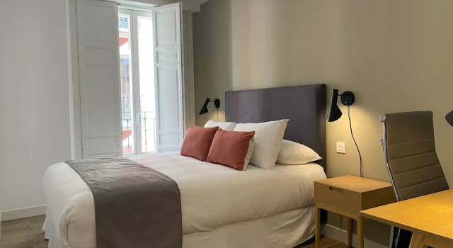 Апартаменты w Amazing 2BR With Terrace in Chueca