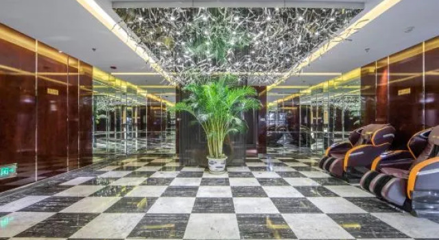 Palace Hotel (Yongfeng South Subway Station)