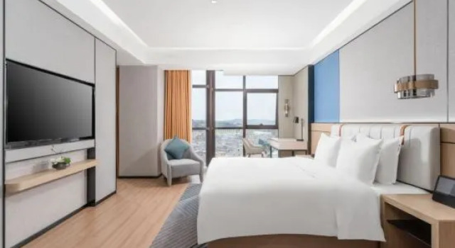 Двухместный люкс с видом на сад Holiday Inn Express Quanzhou Taishang District By Ihg