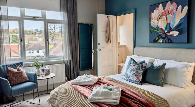 2 Private Ensuite Rooms Shared With Friendly Host, Rezervați Apartament Apartamente în Merseyside, Apartament
