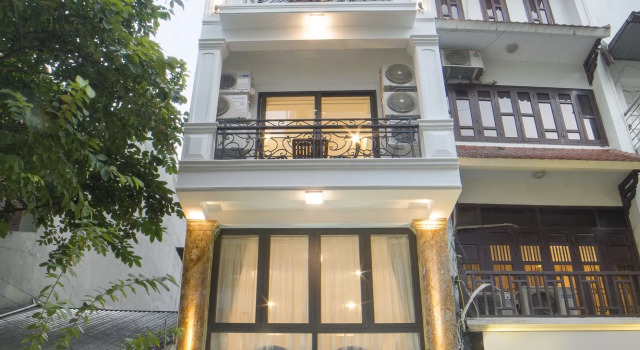 Galliot Central Hotel