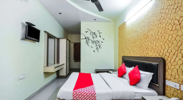 Номер Standard OYO 2722 Hotel Prince