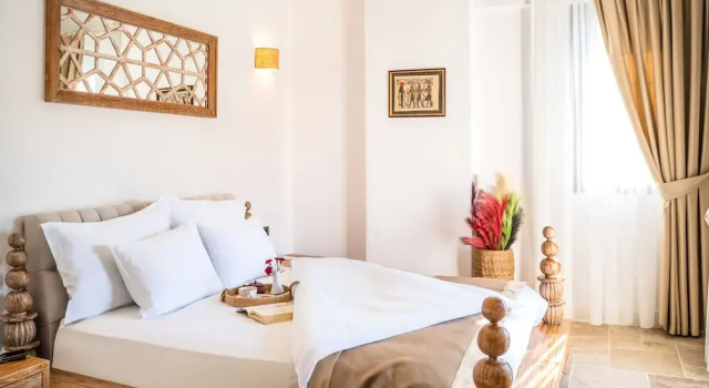 Трёхместный номер Superior c 1 комнатой с балконом и с видом на бассейн Zaena Hotel Alaçatı