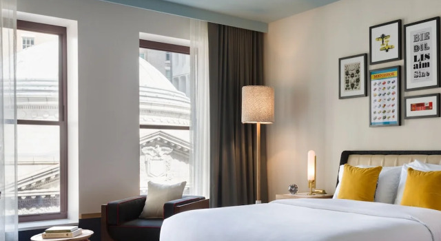 Четырёхместный номер Premium с видом на город Kimpton Schofield Hotel by IHG