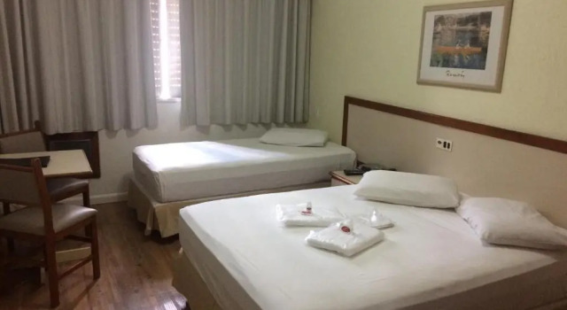Трёхместный номер Standard Inter Plaza Hotel
