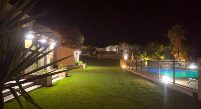 Вилла с видом на море Hôtel U San Daniellu villas et chambres