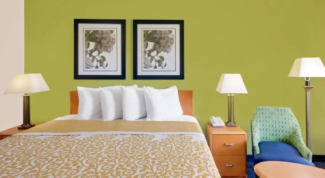 Номер Standard Days Inn by Wyndham Easton