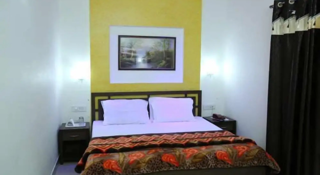Номер Standard Hotel New SS Residency