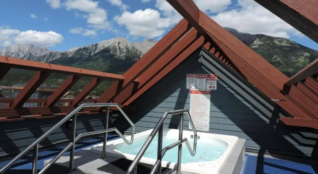 Апартаменты Fenwick Vacation Rental OPEN HOT TUB Glorious Mountain 2 Bedroom