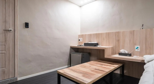 Suwon Movie Motel