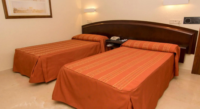 Hotel San Antonio, Забронировать Отель Альбасете Albacete Province