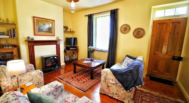 Cherry Plum Cottages, Prenota Hotel Port Fairy Victoria