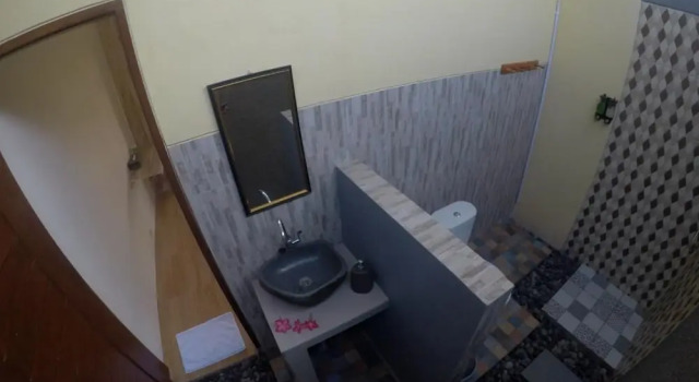 IMeme Guest House, Забронировать Гостевой дом Отели Лембонган с парковкой, рядом с Пляж Нуса Лембонган, Парковка