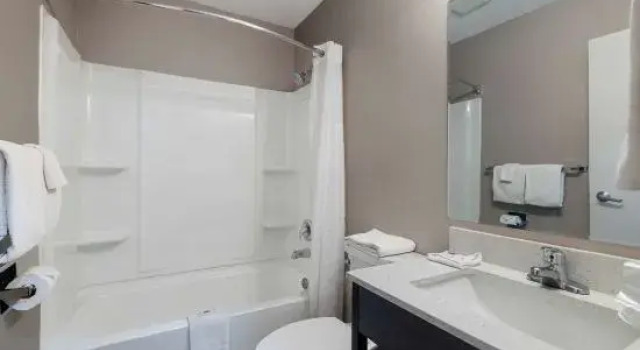 Четырёхместный люкс Motel 6-McAllen, TX - East