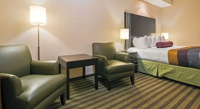 Четырёхместный люкс Best Western Plus Sherwood Park