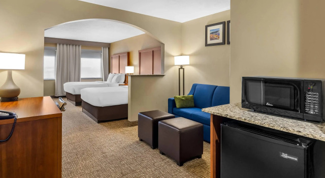 Четырёхместный люкс Comfort Inn Ogden near Event Center