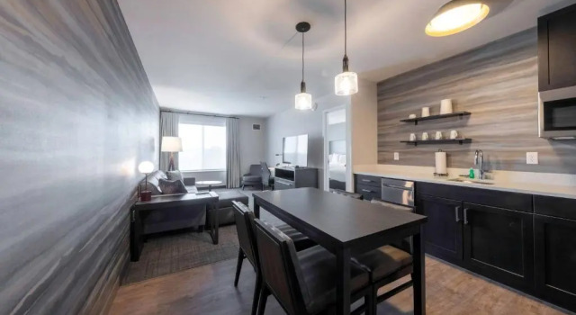 Четырёхместный люкс c 1 комнатой Residence Inn by Marriott Richmond Short Pump At The Notch