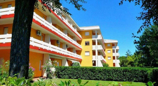 Appartamenti Carina, Prenota Appartamento Hotel a Veneto con parcheggio, Parcheggio