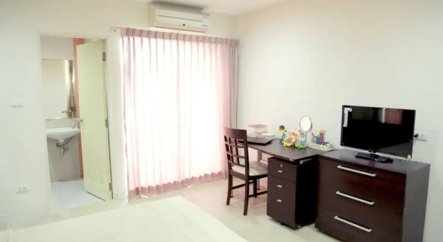 Двухместный номер Deluxe с балконом Mee sook Hotel and Residence