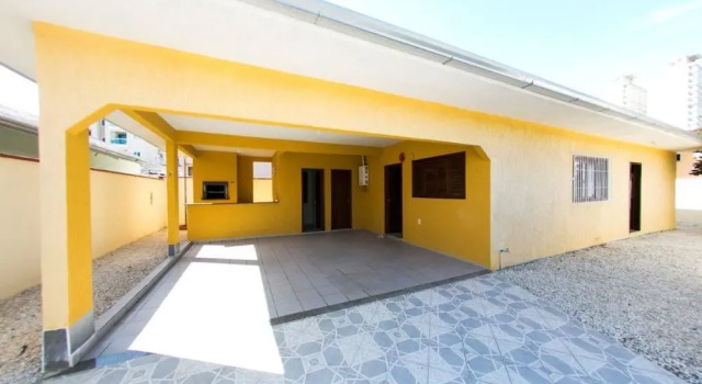 Casa Terceira avenida - 10 pessoas