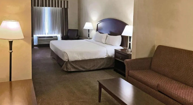 Люкс Spark by Hilton Catoosa Tulsa