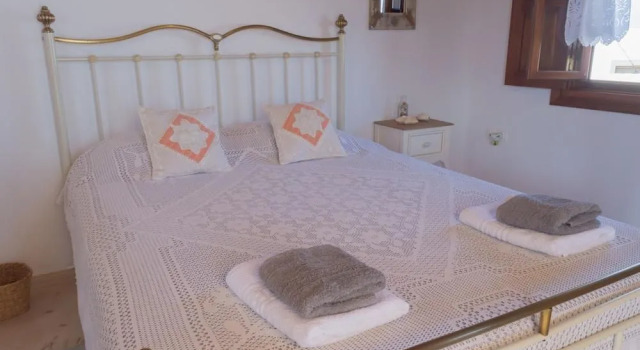 Manos House In Chora, Забронировать Отель Отели Патмос 3 звезды, рядом с Пляж Грикос, 3*