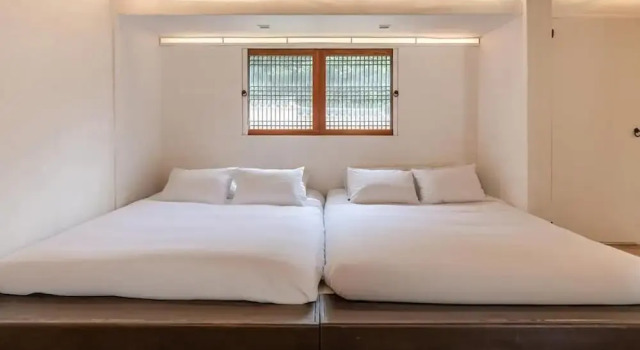 Семейный люкс с балконом и с видом на внутренний двор Rakkojae Hahoe Hanok Hotel
