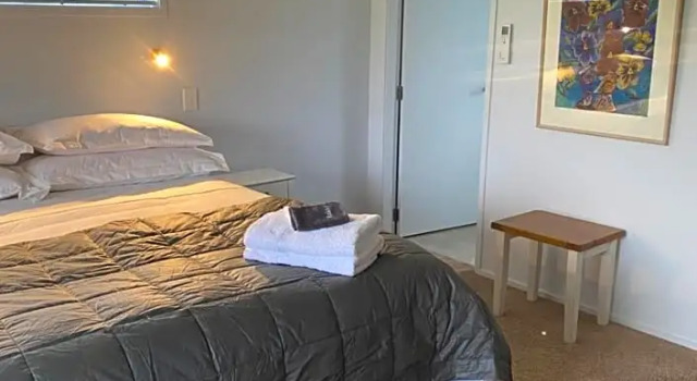 Fitzroy BnB 39b Whangapoua Road, Забронировать Отель «постель и завтрак» Отели Коромандел с парковкой, Парковка