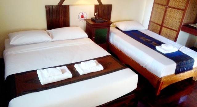 Трёхместный семейный номер Standard Golden Triangle Palace