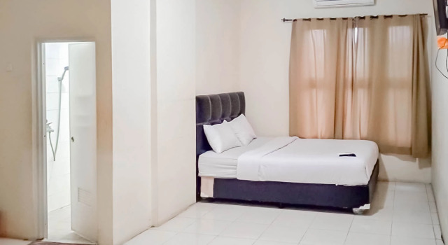 Zleepy Pondok Avicenna RedPartner, Book Hotel North Cirebon West Java