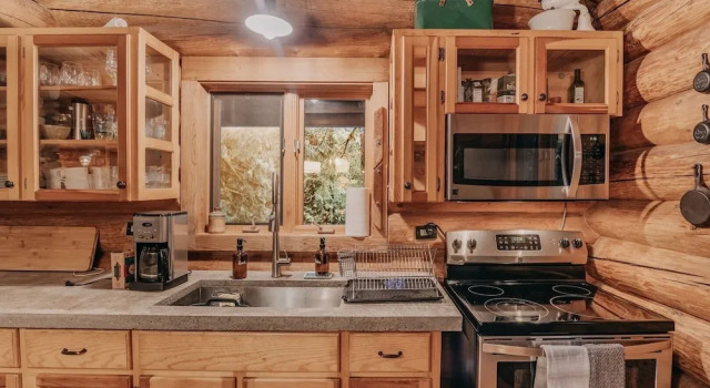 Номер Standard 81SL - Hot Tub - WiFi - Pets Ok cabin