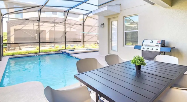 Коттедж Family-friendly Villa w Pool, Hot Tub & Games Room