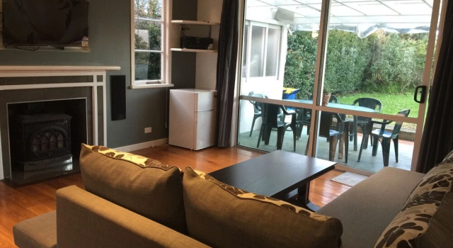 Newly refurbished 2 bedroom in Milford, Забронировать Отель Отели Норт-Окленда 3 звезды, 3*