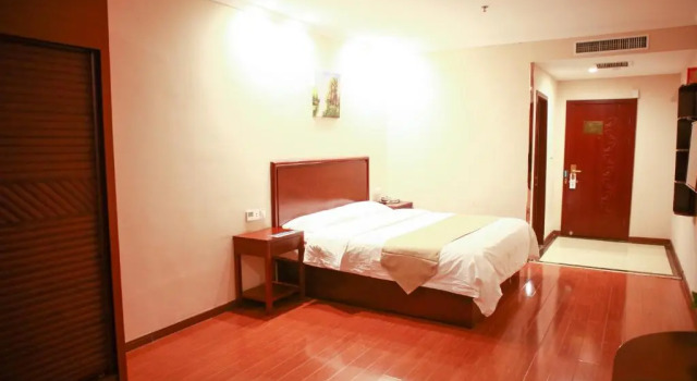 Номер Business GreenTree Inn Puyang Fan County People Avenue Banqiao Road Hotel