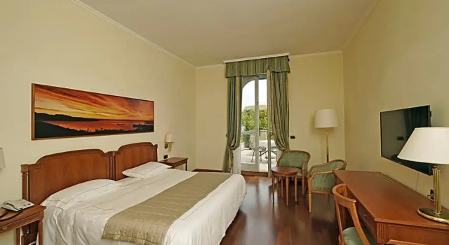 Двухместный номер Standard с балконом Hotel Savoy Palace