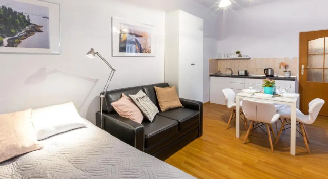 Апартаменты Цокольный этаж Friendhouse Apartments Avenue