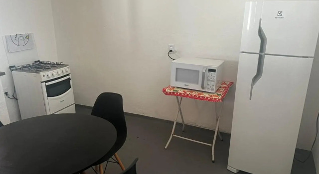 Casa de fundo aconchegante 2 casais ou 3 solteiros